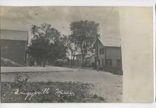 old-photos_rppc-trolley-homes-briggsville-ma_1_7880b637b37f5712d606cd3ac8b80cbb_2018-11-15_220544.jpg - Thumb Gallery Image of Old Photos